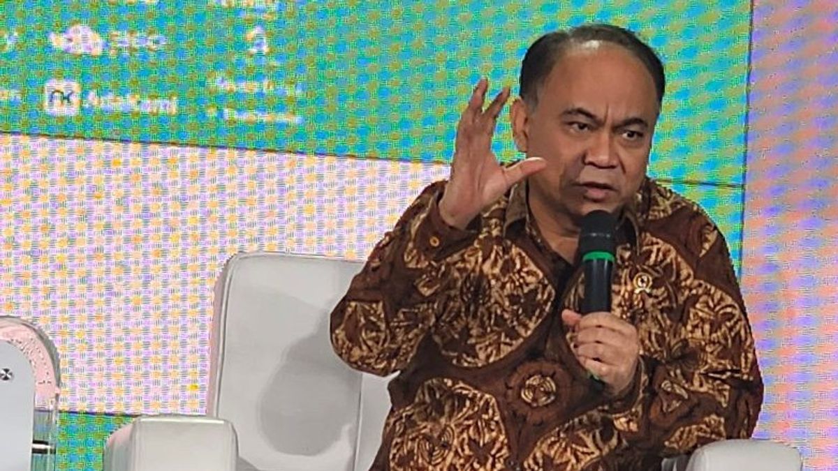 Minister Of Communication And Information Budi: Instead Of Online Gambling, It's Better To Sell Online