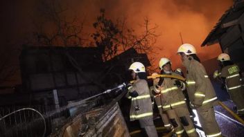 印度尼西亚人民对雅加达北部Pertamina Plumpang大火的悲痛