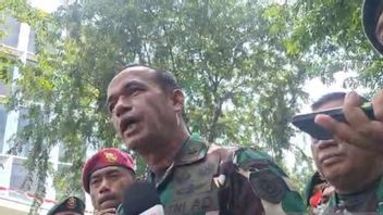 Asintel Kas Kostrad rencontre un représentant, une foule devant Mako Brimob Kwitang se dissout