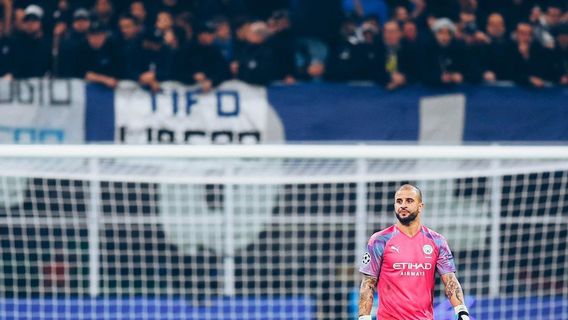 Sepuluh Menit Jaga Gawang Membuat Kyle Walker Tobat Olok-Olok Kiper City