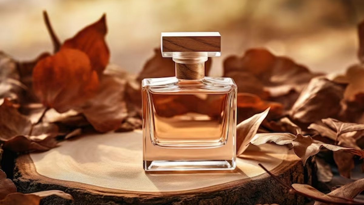 おなじみの香りの香水、暖かい自然の香りへの適合