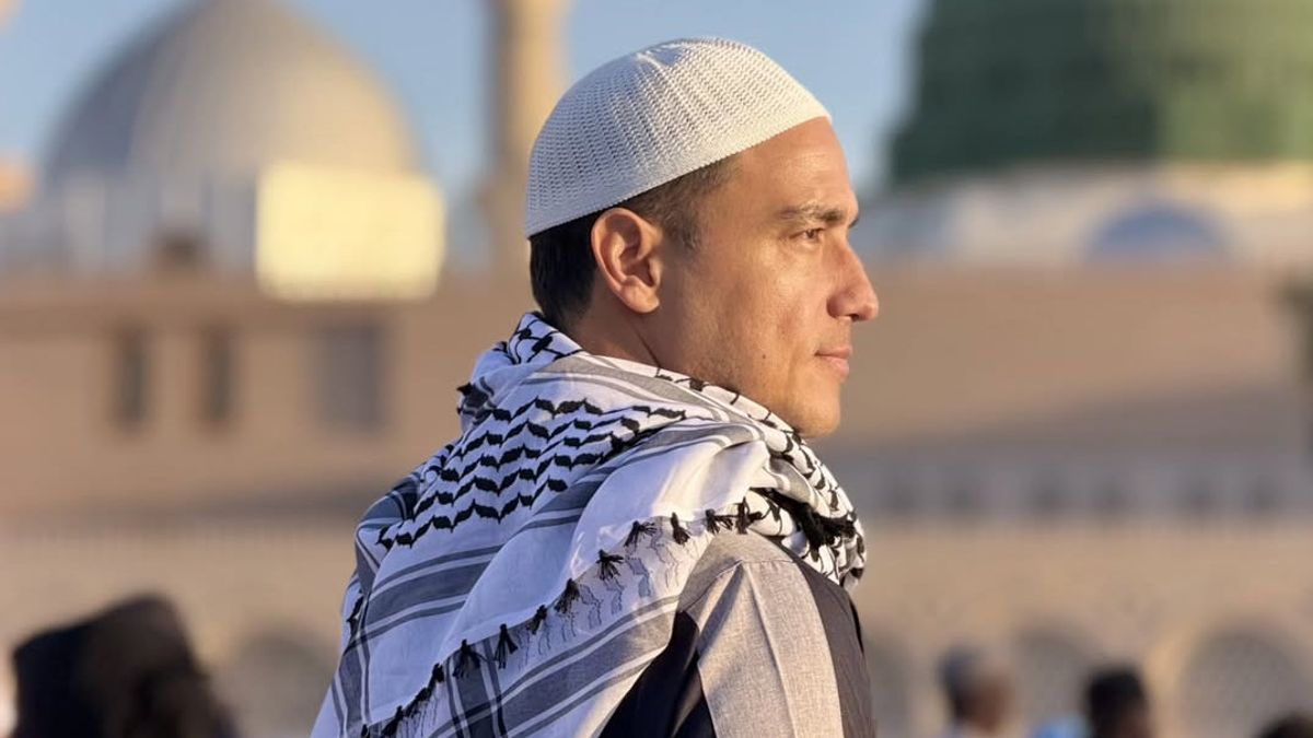 जन्मदिन के मौके पर हामिश् डाउड ने किया Umrah: अल्हम्दुलिल्लाह