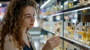 5 Cara Memilih Aroma Parfum yang Benar-Benar Mewakili Karakter Anda