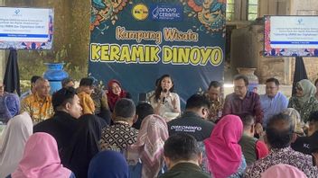 Bersama UMKM Kampung Keramik, Menkomdigi Bahas Pentingnya Digitalisasi