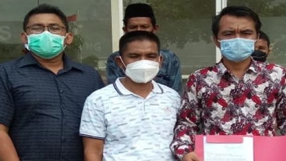Les Rapports Des Résidents De Sampang Sur Edy Mulyadi Rejetés Par La Police