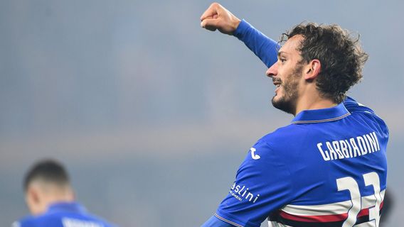 Setelah Bek Juventus, Penyerang Sampdoria Positif COVID-19