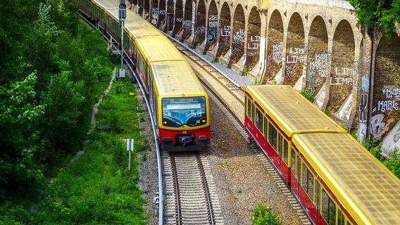 Sandang Predikat Kereta Terlambat di Dunia, 5 Kereta Api Ini Justru Bikin Pelancong Betah dan Menikmati Perjalanan 