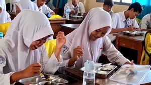 BGN Kini Wajibkan Dapur MBG Dipimpin Koki Bersertifikasi