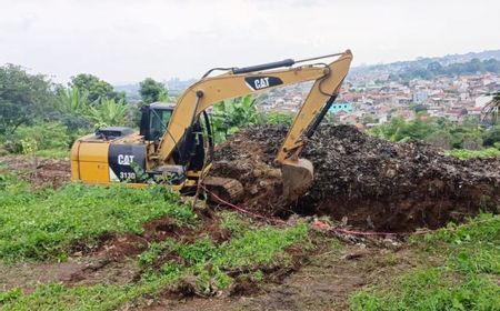 Hari Pertama Operasional, TPA Darurat Cicabe Terima 600 Ton Sampah dari Kota Bandung