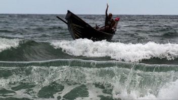 北亚齐渔民请保持警惕，BMKG预测马六甲海峡将出现2.5米的波浪
