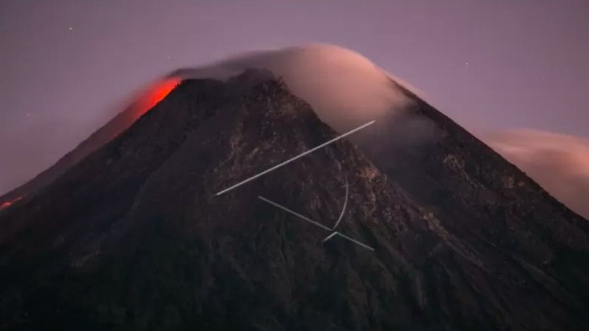 Update Gunung Merapi: Luncurkan 18 Kali Guguran Lava Pijar Hingga 1,5 km Pada Hari Ini