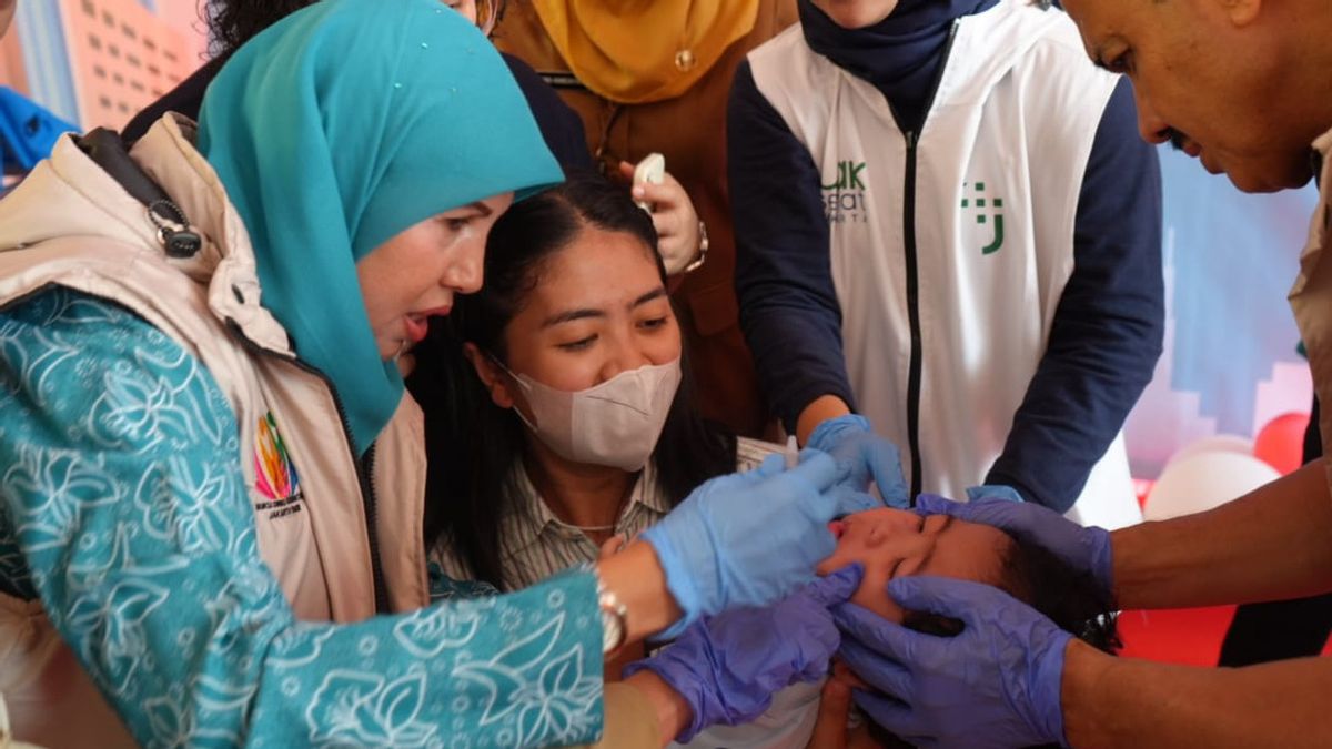 Jusqu'à 300 000 enfants de Jakarta Est recevront du vaccin contre la polio du gouvernement de la ville de Jaktim