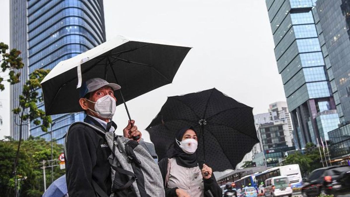 Cuaca Jakarta Hari Ini, Pagi Mendung dan Rabu Sore Hujan