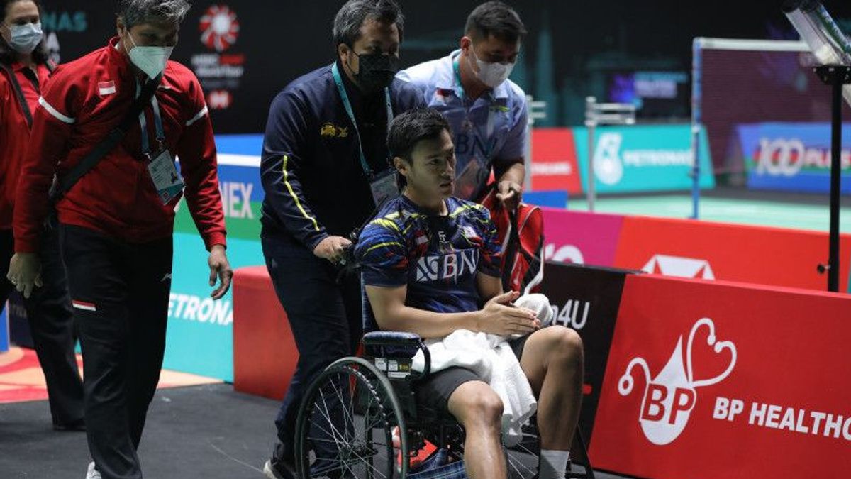 Shesar Mundur karena Cedera Betis saat Hadapi Momota, Tunggal Putra Indonesia Hanya Sisakan Jonatan Christie di Malaysia Open