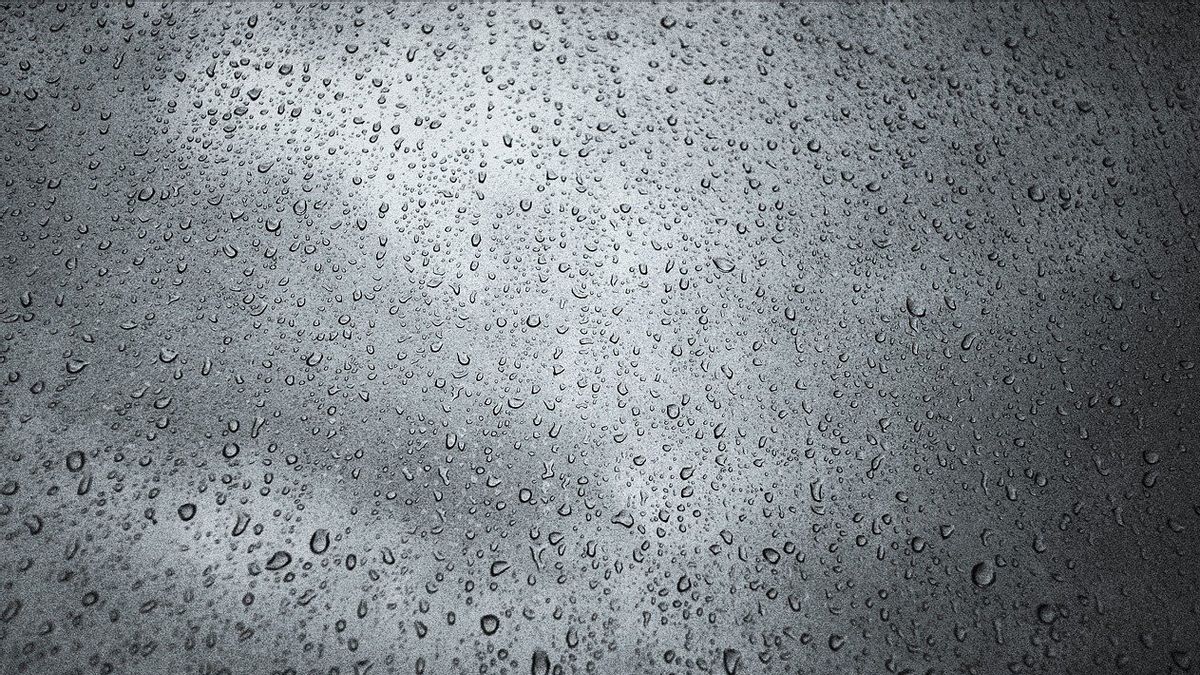 BMKG تصدر إنذارًا مبكرًا من الأمطار الغزيرة في جاكرتا