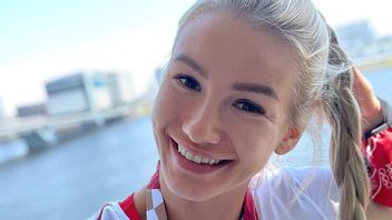 Beautiful Polish Heptathlon Athlete Makes Strange Moves At The World Championship, Netizens: Jack Sparrow Has Trained Her