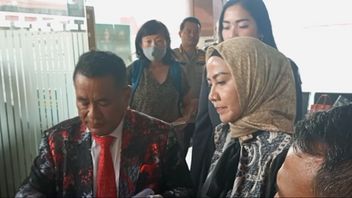 Venna Melinda Said KDRT Ferry Irawan: Dipiting To Tulang Rusuk Patah