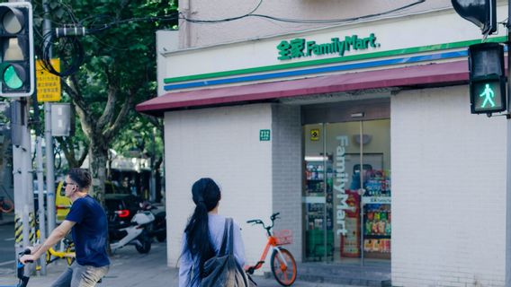 FamilyMart Akan Dikendalikan Perusahaan Tambang