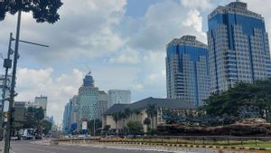 Le temps à Jakarta aujourd'hui est dominé par des nuages et des nuages clair