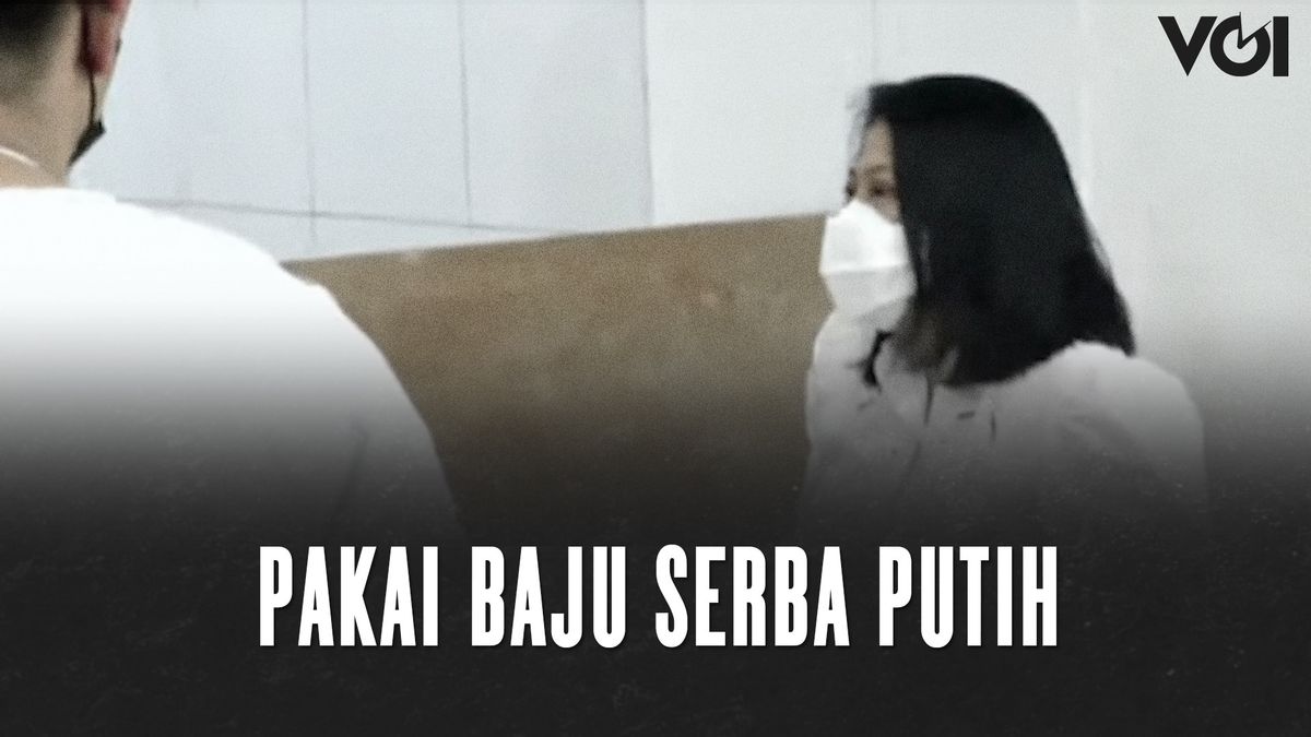 VIDEO: Ikut Rekonstruksi Pembunuhan Brigadir J, Ini Penampilan Putri Candrawathi