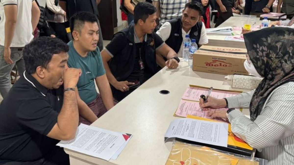 Polda Sulsel Bongkar Penyelundupan 17 Ton Bambu Laut  