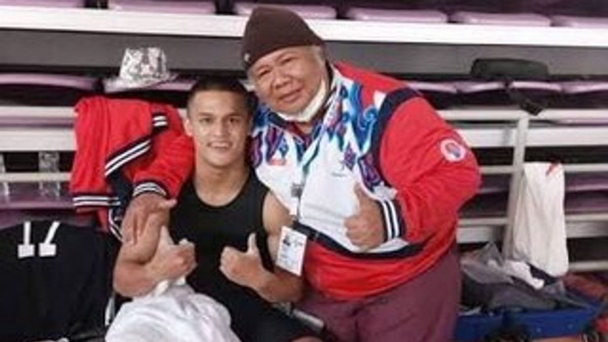 Lifter Rizki Juniansyah's Father Dies