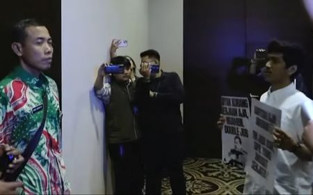 Satpam Hotel Fairmont Serahkan 2 Bukti Pelaporan Aktivis Penentang Revisi UU TNI