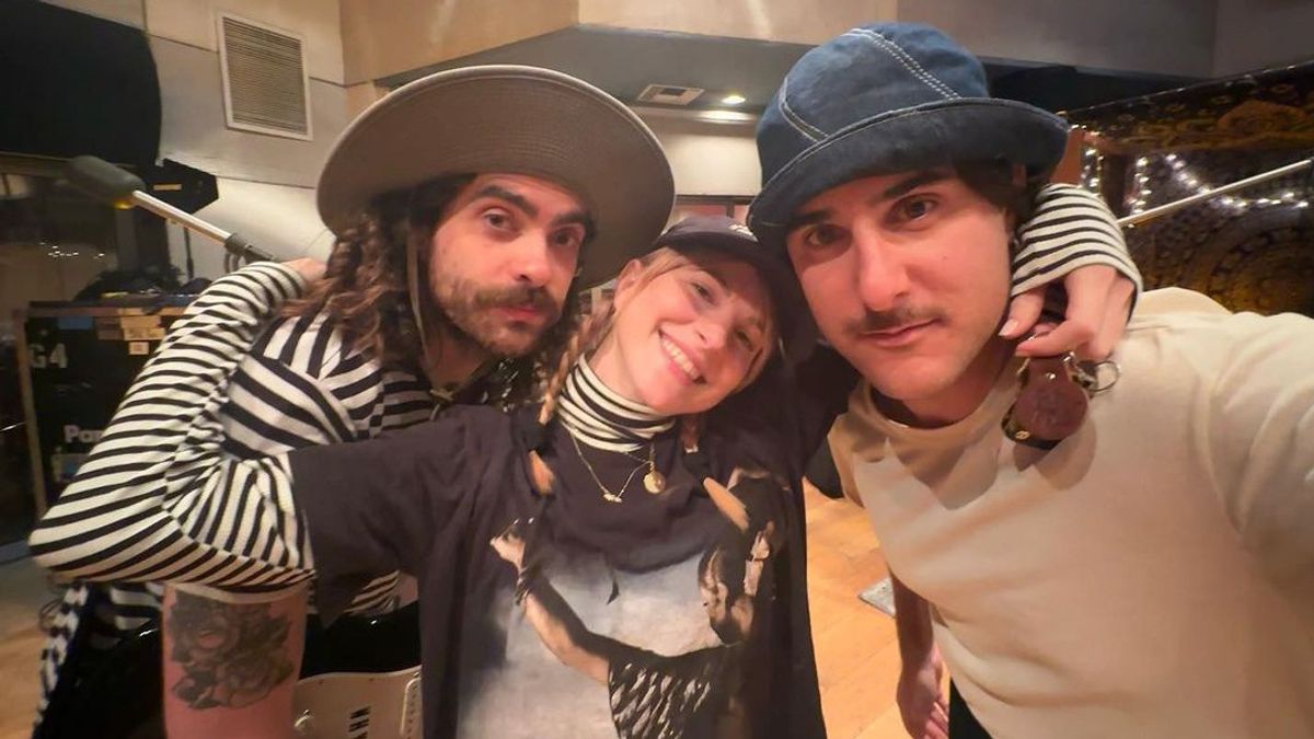 Hayley Williams Recovers, Paramore Returns To Studio
