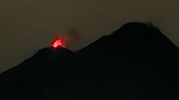 الضوء الحارق الذي شوهد في قمة كاوا دوا غونونغ كارانجيتانغ