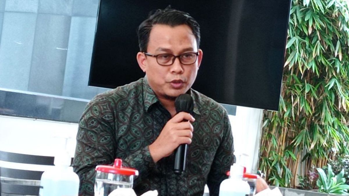 Sumarecon Agung Oon Nusihono主任被KPK审查关于勿加泗市长Rahmat Effendi洗钱的问题