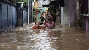 Fakta-fakta Banjir di Jakarta Akibat Cuaca Ekstrem dan Luapan Ciliwung