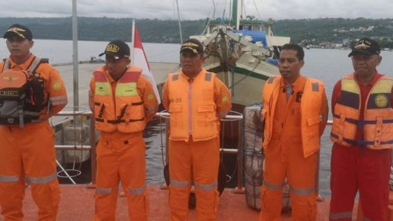 Basarnas Searches For 3 Passengers Of The Engine Dead Ship In Upper Batu Waters, South Buton