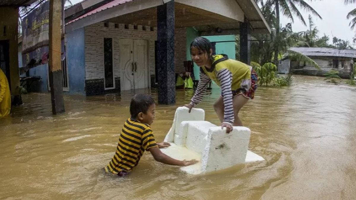 Floods Achieving 1.5 Meters In Pati Telan 1 People