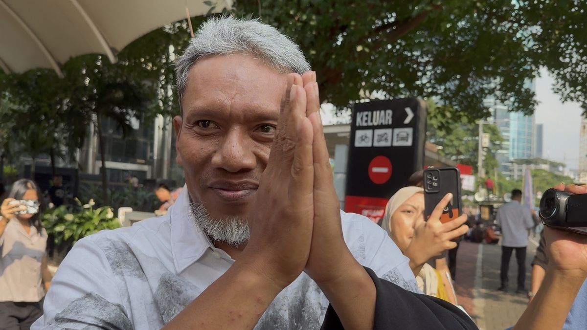 KPKは、ヘリ・セティヨンの家の捜索中に税関総局に贈収賄の疑いのある記録を発見した