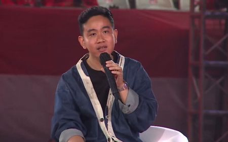 Gibran Minta Restu Jokowi Sebelum Berangkat Debat Pilpres 2024