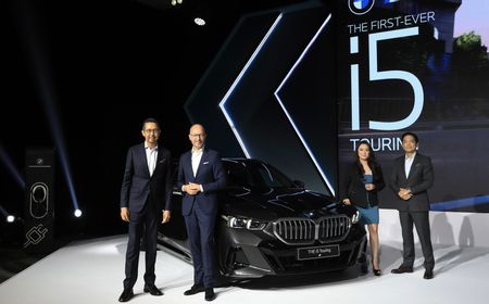 BMW i5 Touring Resmi Masuk Indonesia, Harganya di Atas Rp2 Miliar