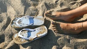 6 Dampak Buruk Penggunaan Sandal Jepit Tiap hari bagi Kesehatan