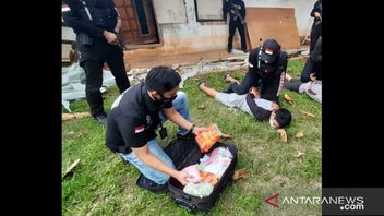 Polisi Sita Satu Koper Isi Sabu dan Ekstasi, 3 Orang Ditangkap