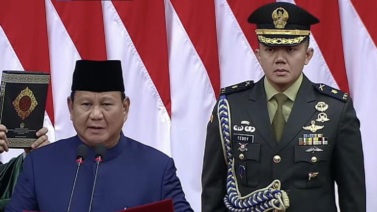 Setia Dampingi Pelantikan Prabowo Subianto, Mayor Teddy Bikin Salah Fokus