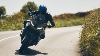 Celebrate 100 Years Of Manufacturers, BMW Motorrad Launches The Latest M Rank Prototype