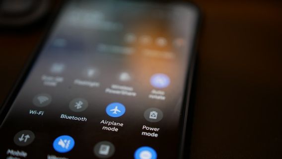2 Cara Mematikan Sensor Layar Mati Saat Telepon
