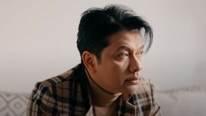 Armand Maulana Rilis Lagu Rerata, Soundtrack Film Jalan yang Jauh Jangan Lupa Pulang