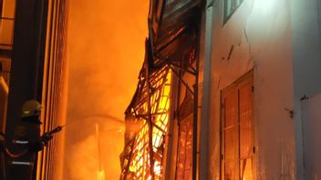 全国博物馆燃烧,8辆消防车被拆除
