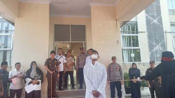 5 南アチェのイスラムシャリーアの違反者がカンブクの判決で処刑