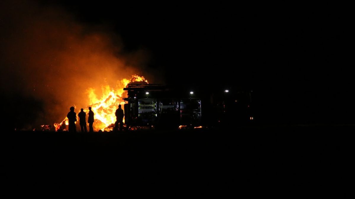 マコブリモブ寮火災を処理するために40人の人員と6台の消防車が必要でした