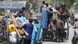    Tembakan Tank Israel Tewaskan 12 Orang di Tenda Pengungsian Gaza