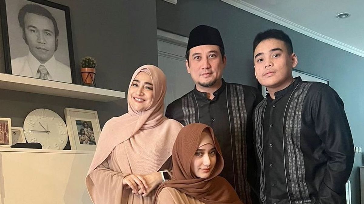 搬到加拿大Habis Lebaran,Cindy Fatikasari和Tengku Firmansyah 准备成为洗碗工