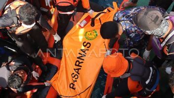 Basarnas Temukan Jasad Diduga Anak Pelatih Valencia di KM Putri Sakinah