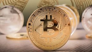 Suku Bunga AS Turun, Harga Bitcoin Bisa Tembus Rp2 Miliar Lagi?
