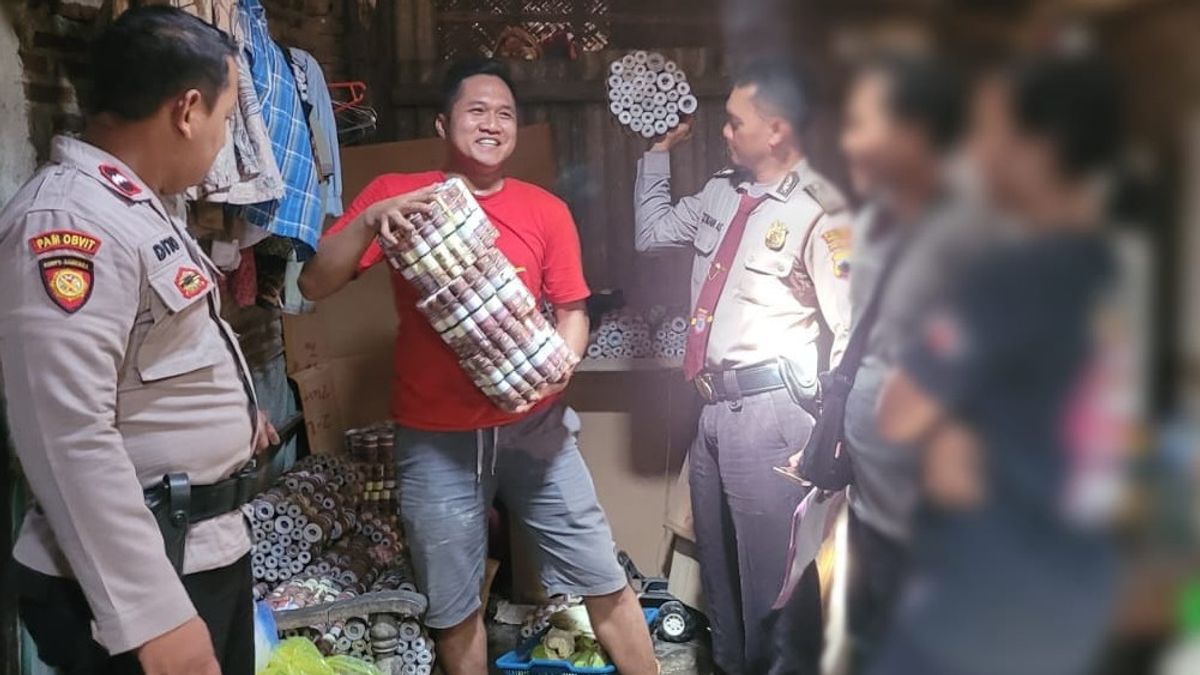 Police Raided House Of Online Firecracker Sellers In Tegal